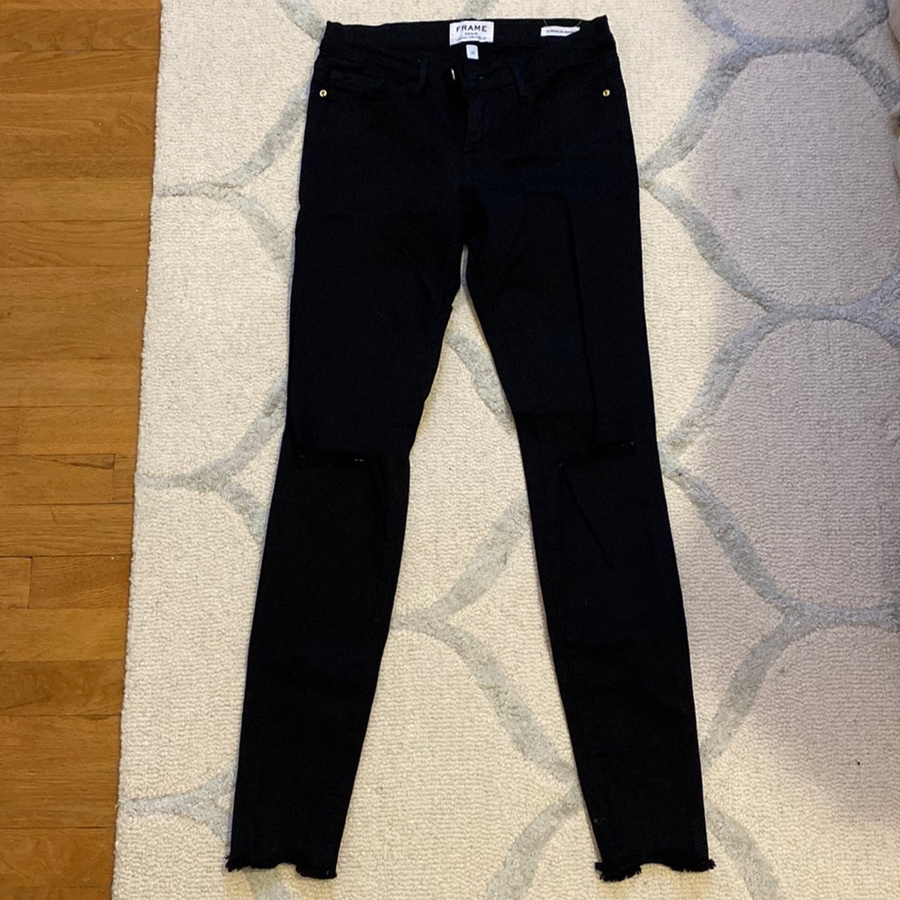 Frame demon, black stretch and skinny, knee slits